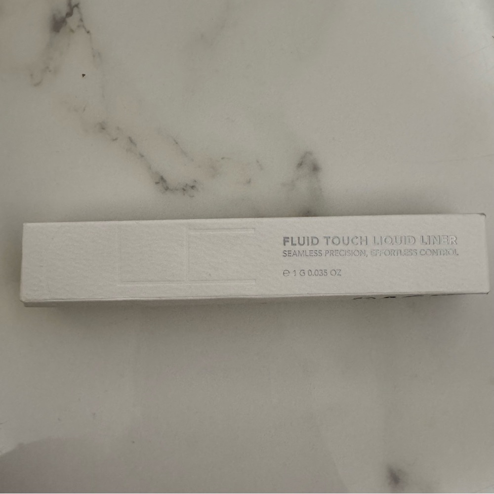 Cle Cosmetics FLUID TOUCH LIQUID LINER Dark Brown
